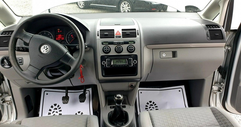Volkswagen Touran cena 12900 przebieg: 274000, rok produkcji 2010 z Prudnik małe 529